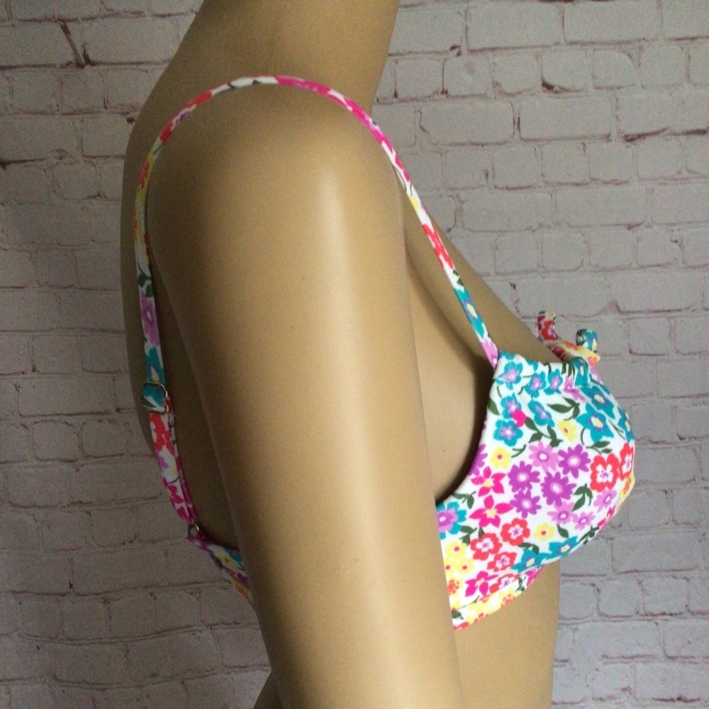 California Waves White Floral Tunnel Neck Bralette Bikini Top - NWT - Picture 2 of 8
